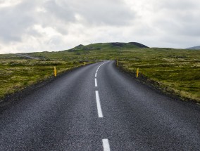 山地车通勤骑行中的摄影师之路通勤 山地车